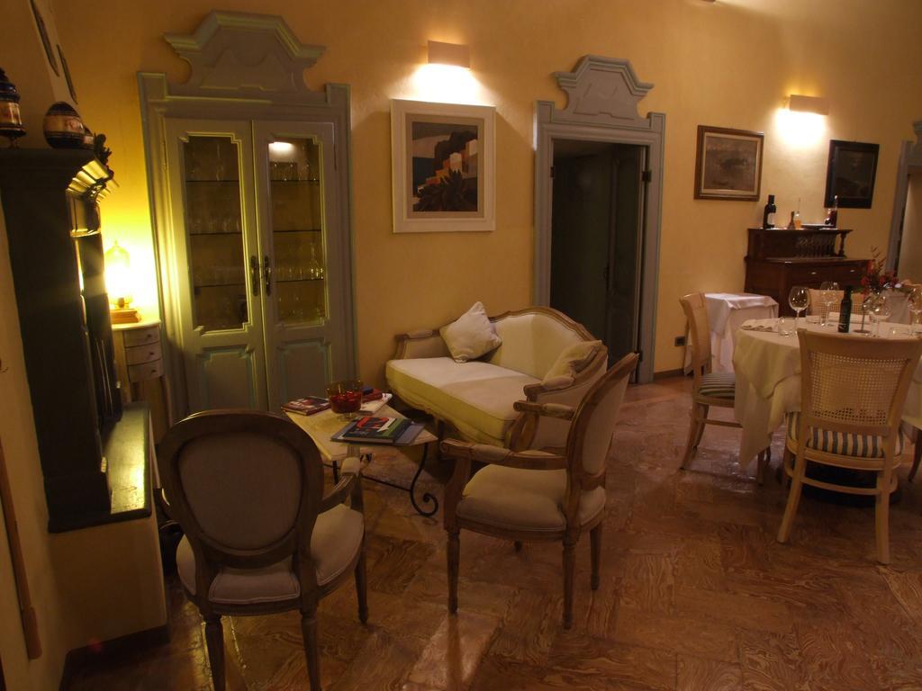 Locanda Chi Ghinn แวร์บาเนีย ภายนอก รูปภาพ