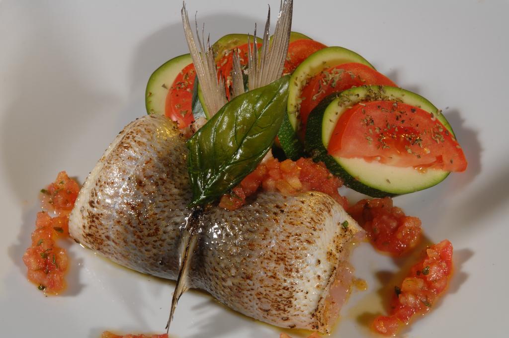 Locanda Chi Ghinn แวร์บาเนีย ภายนอก รูปภาพ